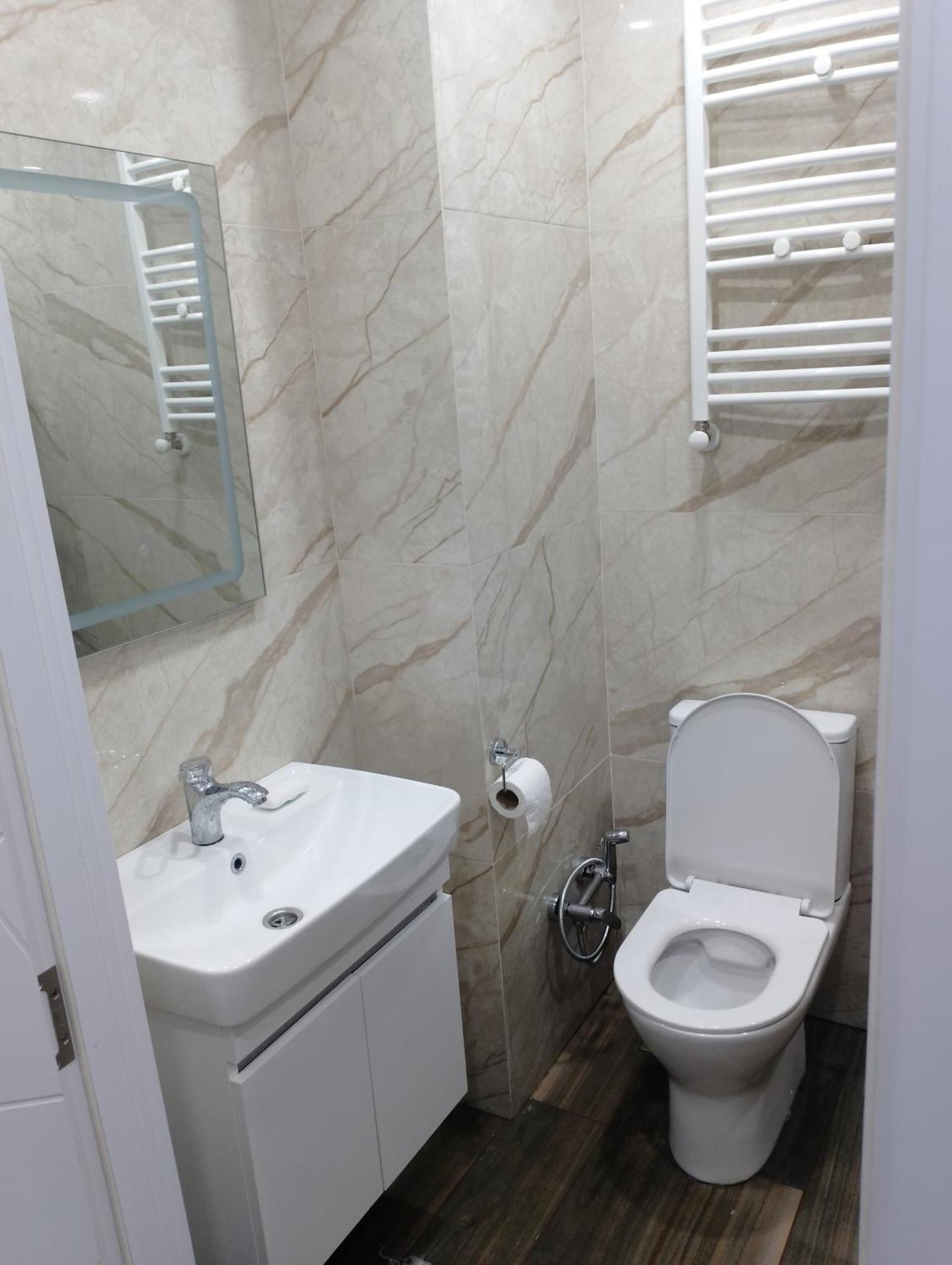 Next Apartments Batumi Luaran gambar